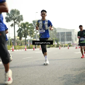 Runner Photo 5930130