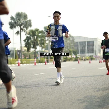 Runner Photo 5930136