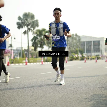 Runner Photo 5930144