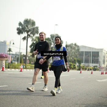 Runner Photo 5930201