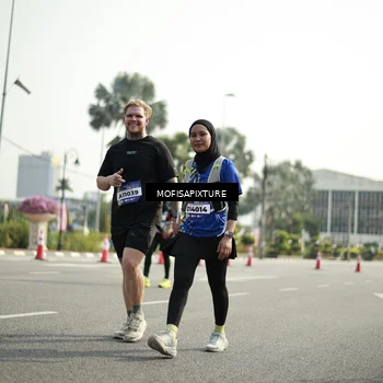 Runner Photo 5930211