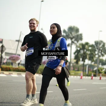 Runner Photo 5930224
