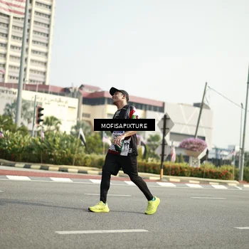 Runner Photo 5930237