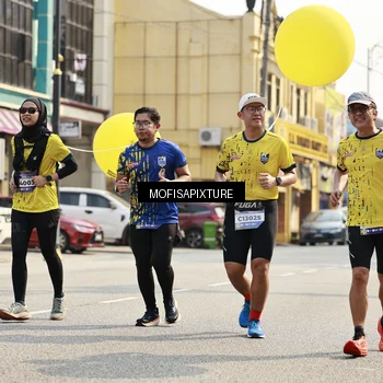 Runner Photo 5930280