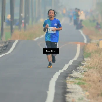 Runner Photo 5930343