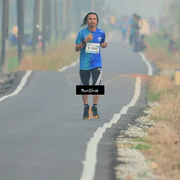 Runner Photo 5930348