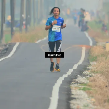 Runner Photo 5930352