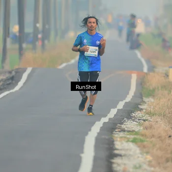 Runner Photo 5930354