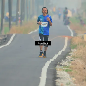 Runner Photo 5930359
