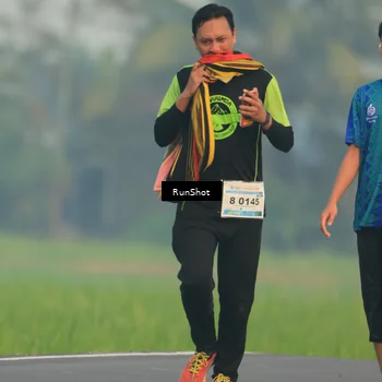 Runner Photo 5930495