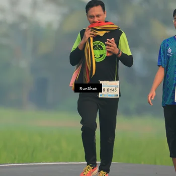 Runner Photo 5930497