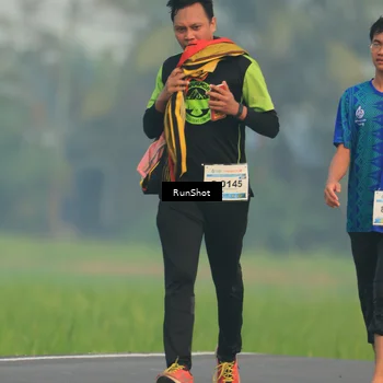Runner Photo 5930501
