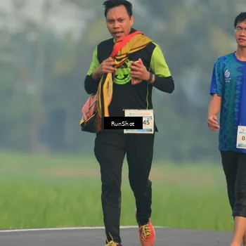 Runner Photo 5930502