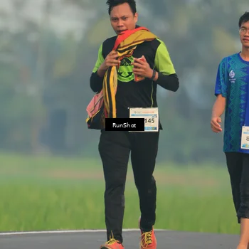 Runner Photo 5930503