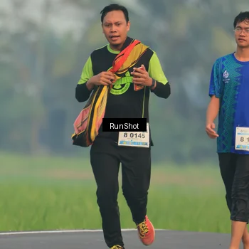 Runner Photo 5930505