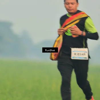 Runner Photo 5930555