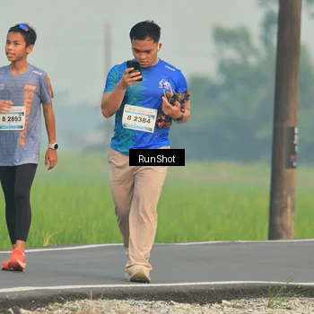 Runner Photo 5930591