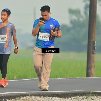 Runner Photo 5930596