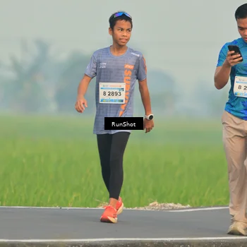 Runner Photo 5930613