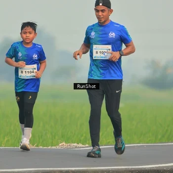 Runner Photo 5930690