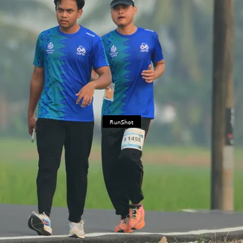 Runner Photo 5930851