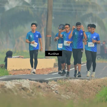 Runner Photo 5930920