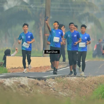 Runner Photo 5930955