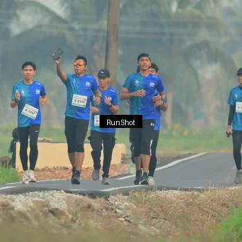 Runner Photo 5930973