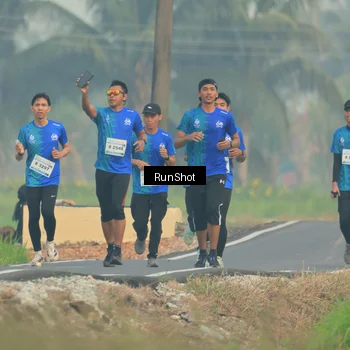 Runner Photo 5930974