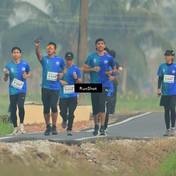 Runner Photo 5930990
