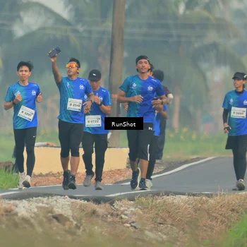 Runner Photo 5930994