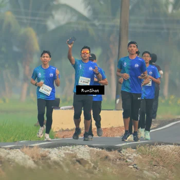 Runner Photo 5931018