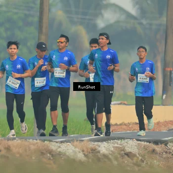 Runner Photo 5931059
