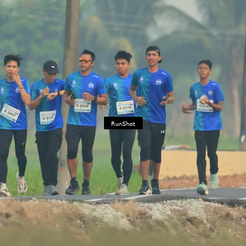 Runner Photo 5931060