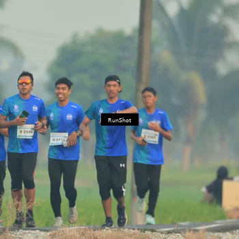 Runner Photo 5931115