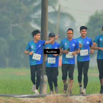Runner Photo 5931125