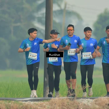 Runner Photo 5931135