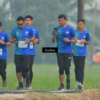 Runner Photo 5931163