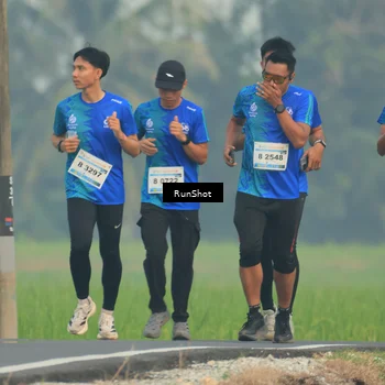 Runner Photo 5931167