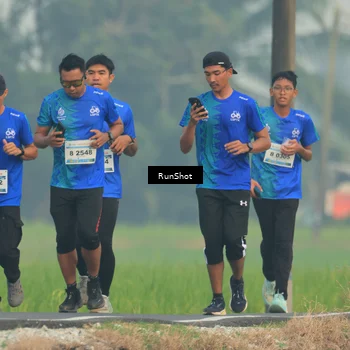 Runner Photo 5931168