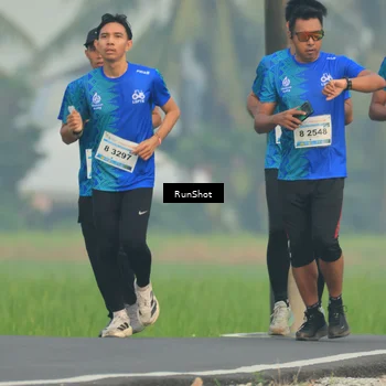 Runner Photo 5931214