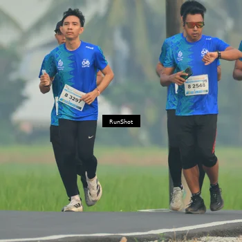 Runner Photo 5931215