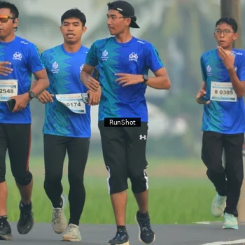 Runner Photo 5931245