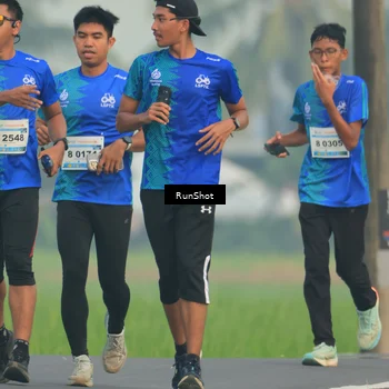 Runner Photo 5931252