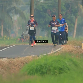Runner Photo 5931564