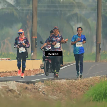 Runner Photo 5931615