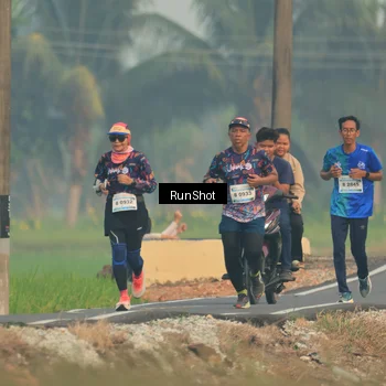 Runner Photo 5931630