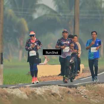 Runner Photo 5931635