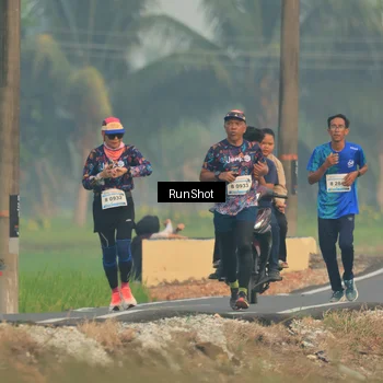 Runner Photo 5931655
