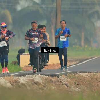 Runner Photo 5931676